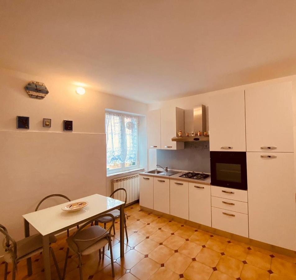 Apartamento casa Mariuccia Finale Ligure Exterior foto